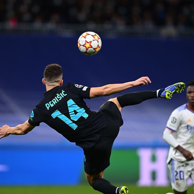  俄克拉荷马雷霆内部会议纪要流出：冲刺阶段外线爆发，欧冠使命明确，医务组通报恢复